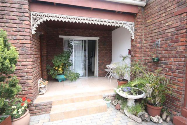 Bluewater Guesthouse Port Elizabeth Ngoại thất bức ảnh