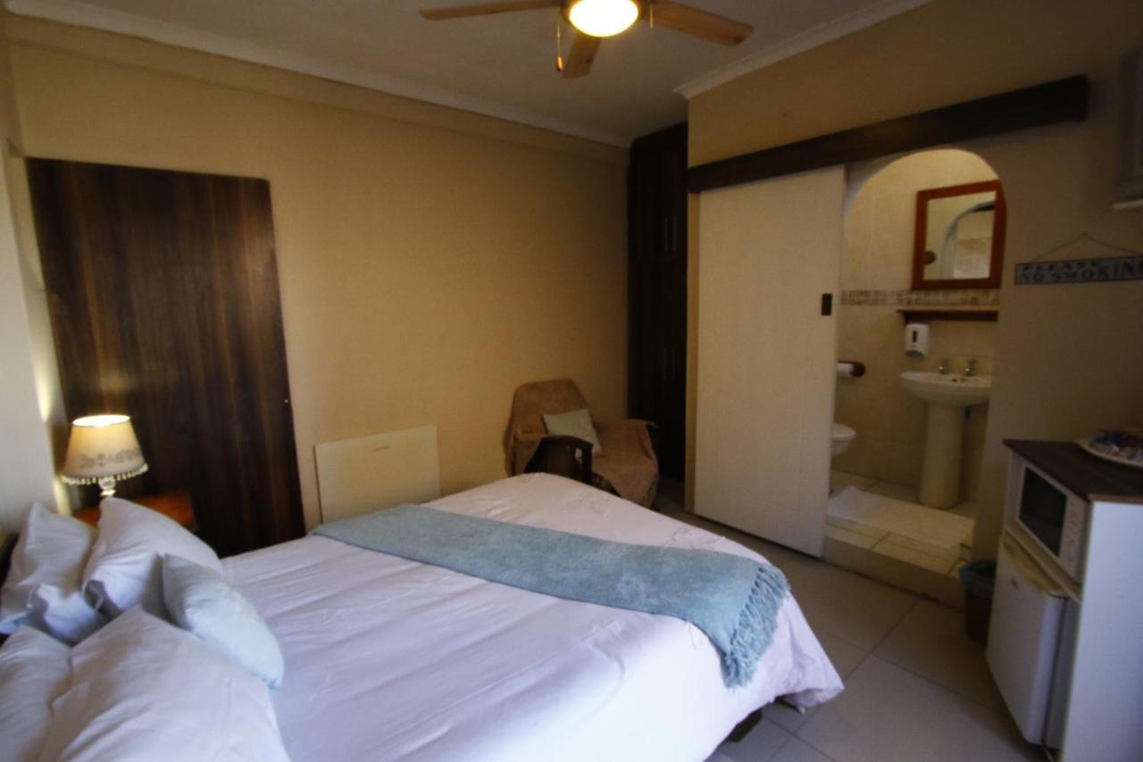 Bluewater Guesthouse Port Elizabeth Ngoại thất bức ảnh