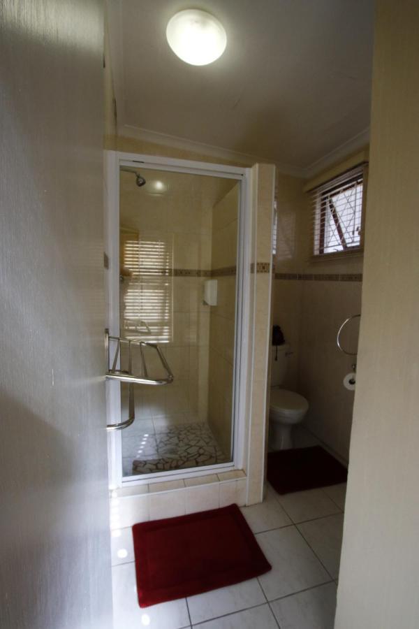 Bluewater Guesthouse Port Elizabeth Ngoại thất bức ảnh